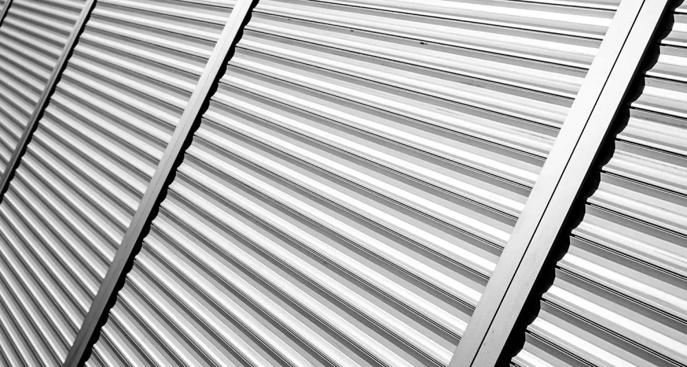 Rideaux métalliques près de Cognac