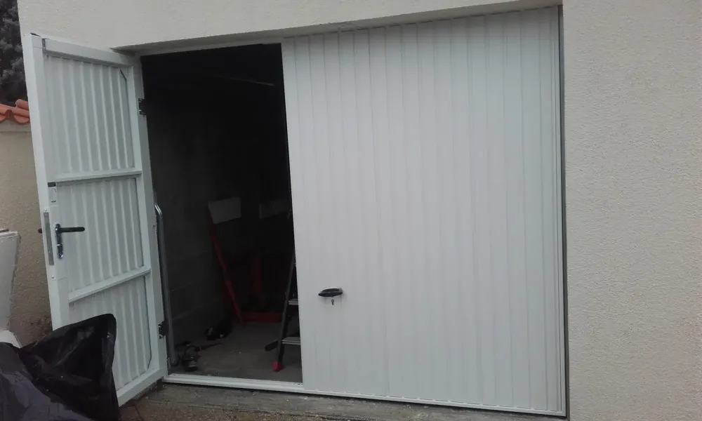 PORTE DE GARAGE 1
